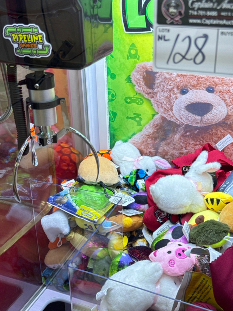 TOY LOCKER 24 PRIZE CRANE MACHINE PIPELINE GAMES