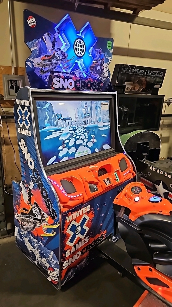SNO-CROSS X GAMES SITDOWN RACING ARCADE GAME RAW THRILLS