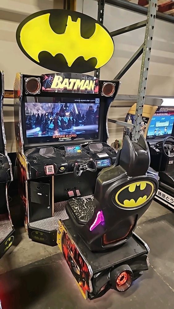 BATMAN THE DARK KNIGHT SITDOWN RACING ARCADE GAME RAW THRILLS