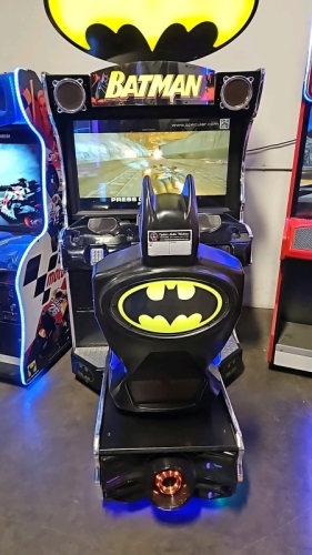 BATMAN THE DARK KNIGHT SITDOWN RACING ARCADE GAME RAW THRILLS