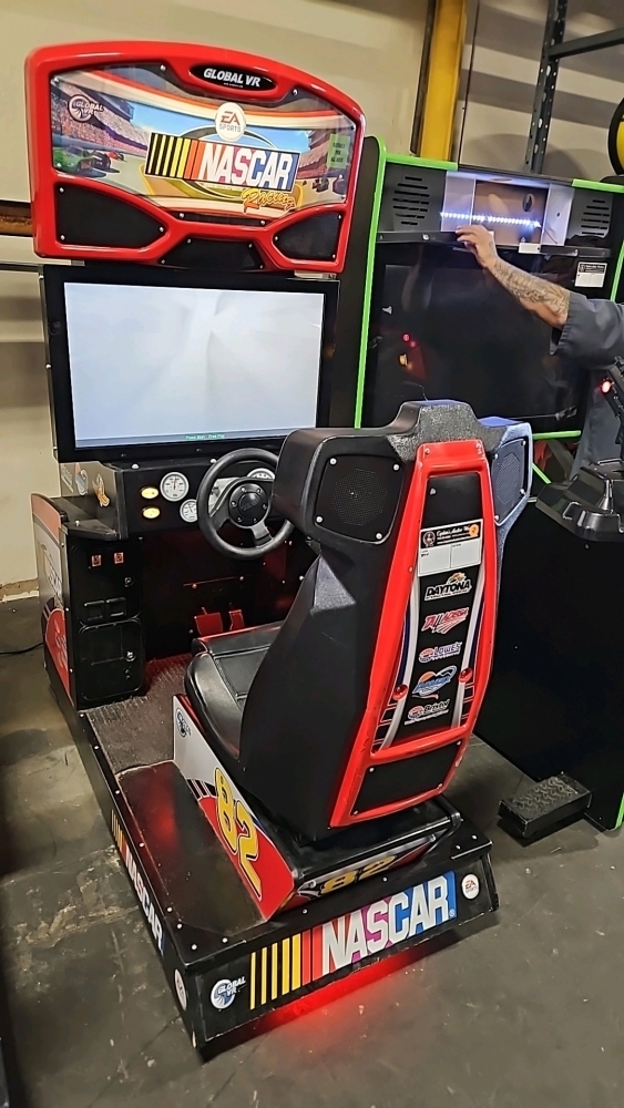 NASCAR RACING GLOBAL VR #1 SIT DOWN ARCADE GAME EA SPORTS