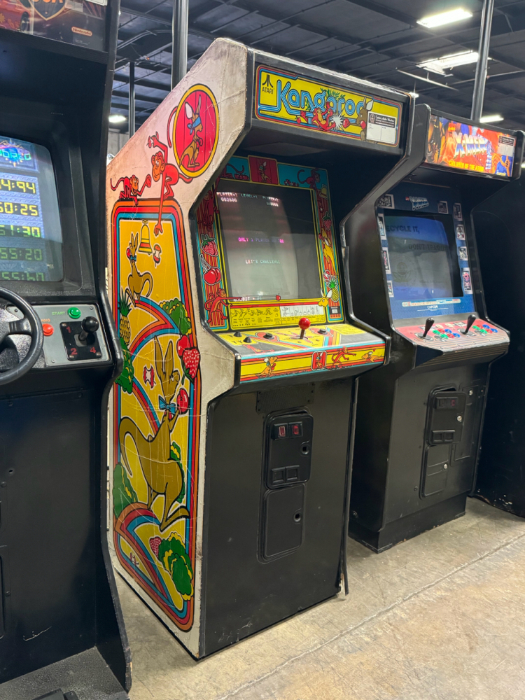 KANGAROO UPRIGHT CLASSIC 1982 ATARI ARCADE GAME