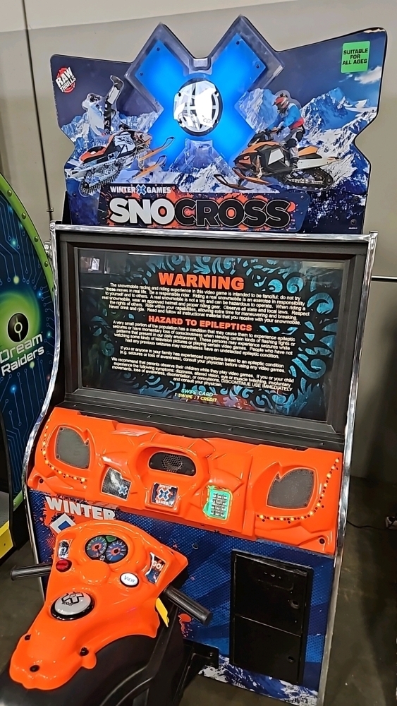 ゲームセンター・ゲームカード sno0ow SNO-CROSS X GAMES SITDOWN RACING ARCADE GAME RAW THRILLS #1