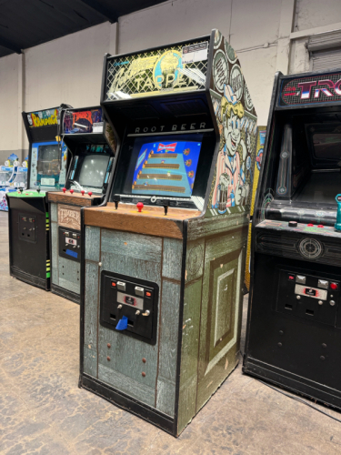TAPPER ROOT BEER CABINET WITH TAPPER BUDWEISER GAME BALLY ARCADE GAME