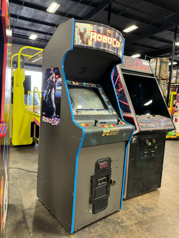 ROBO COP UPRIGHT ARCADE GAME DATA EAST