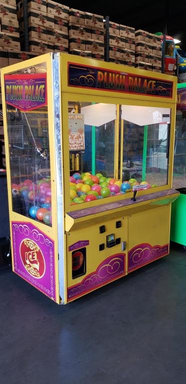 60" PLUSH PALACE PLUSH CLAW CRANE MACHINE