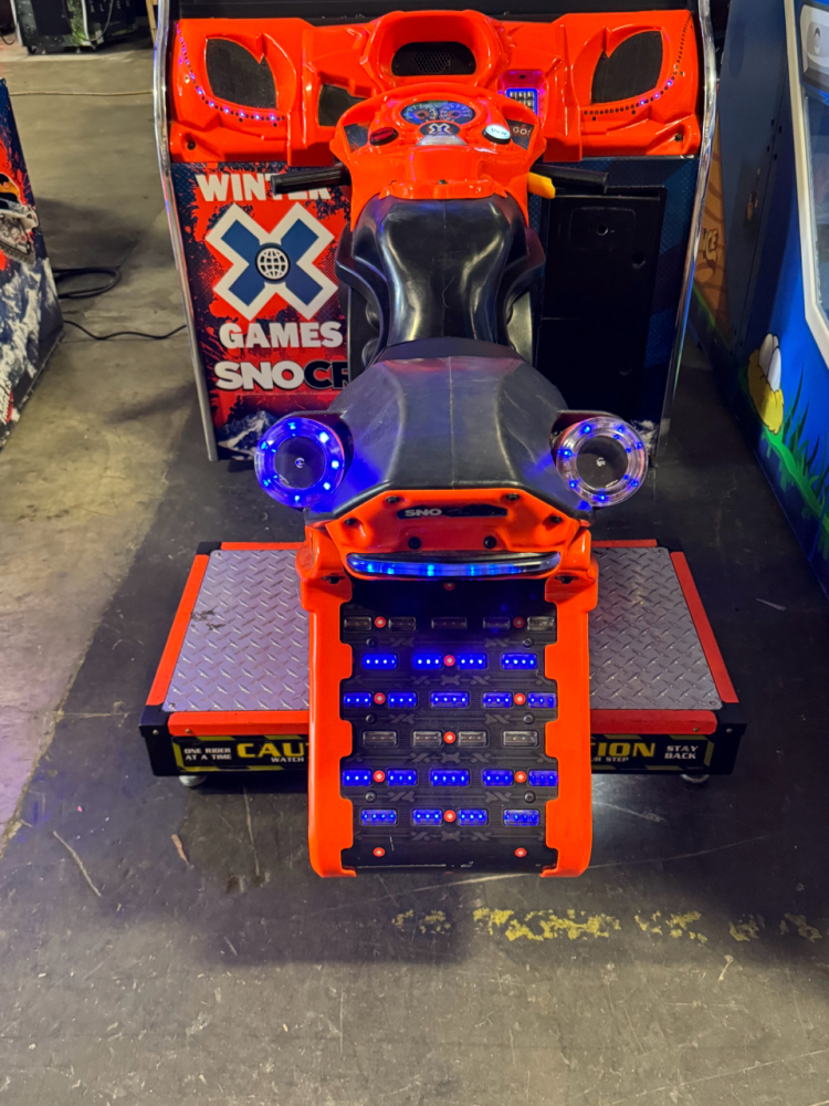 SNO-CROSS X GAMES DELUXE SITDOWN ARCADE GAME RAW THRILLS #2