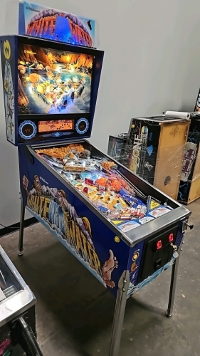 WHITE WATER PINBALL MACHINE WILLIAMS CLASSIC 1993