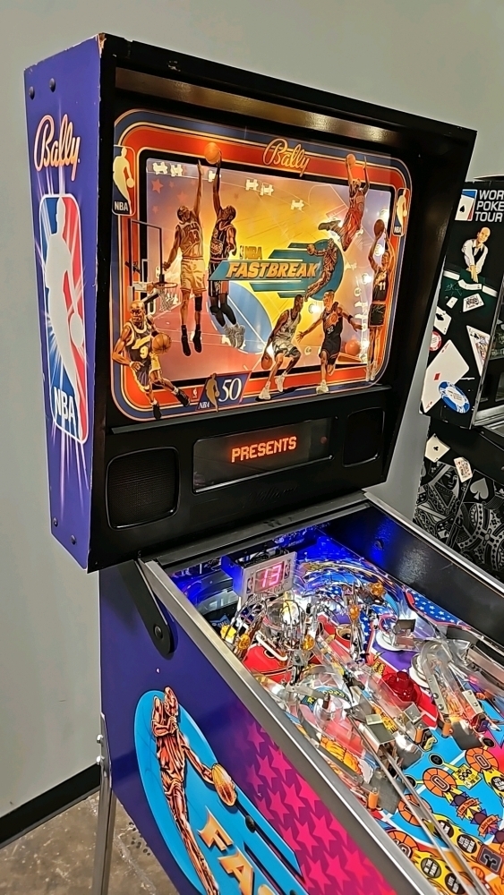 NBA FASTBREAK PINBALL MACHINE BALLY 1997