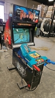 THE HOUSE OF THE DEAD 2 PERSON SHOOTER ARCADE GAME