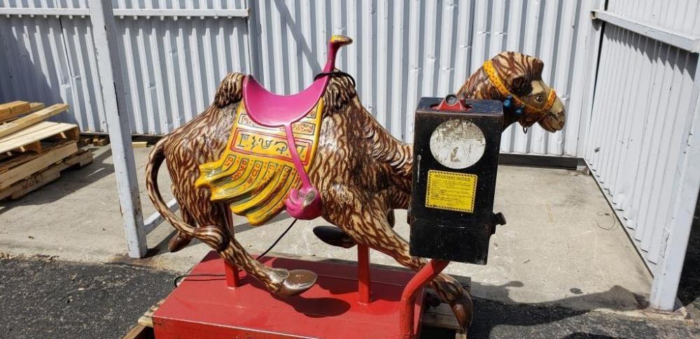 KIDDIE RIDE RACING DESERT CAMEL ANTIQUE RIDE