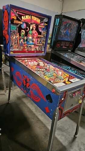 ALIEN POKER CLASSIC PINBALL MACHINE WILLIAMS