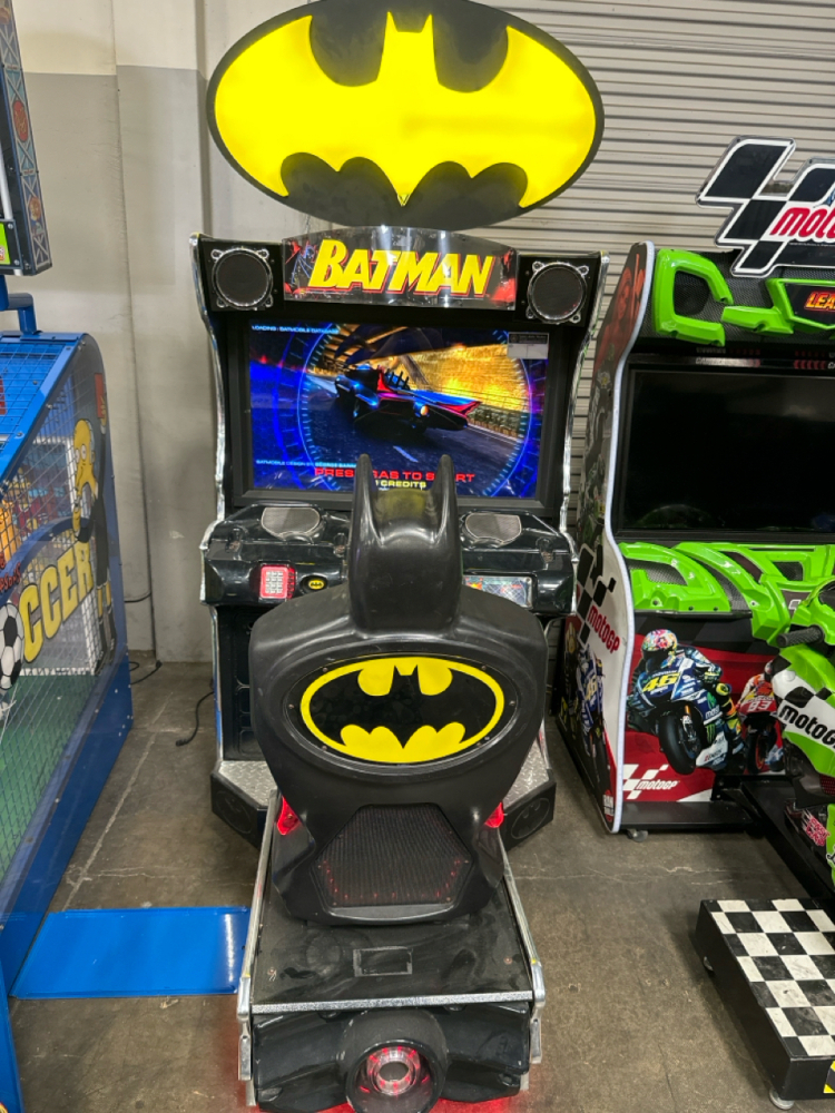 BATMAN THE DARK KNIGHT SITDOWN RACING ARCADE GAME RAW THRILLS