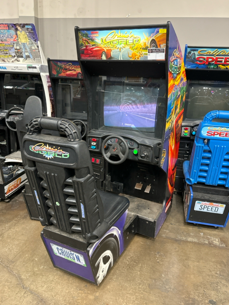 CRUISIN WORLD SITDOWN RACING ARCADE GAME MIDWAY 1996