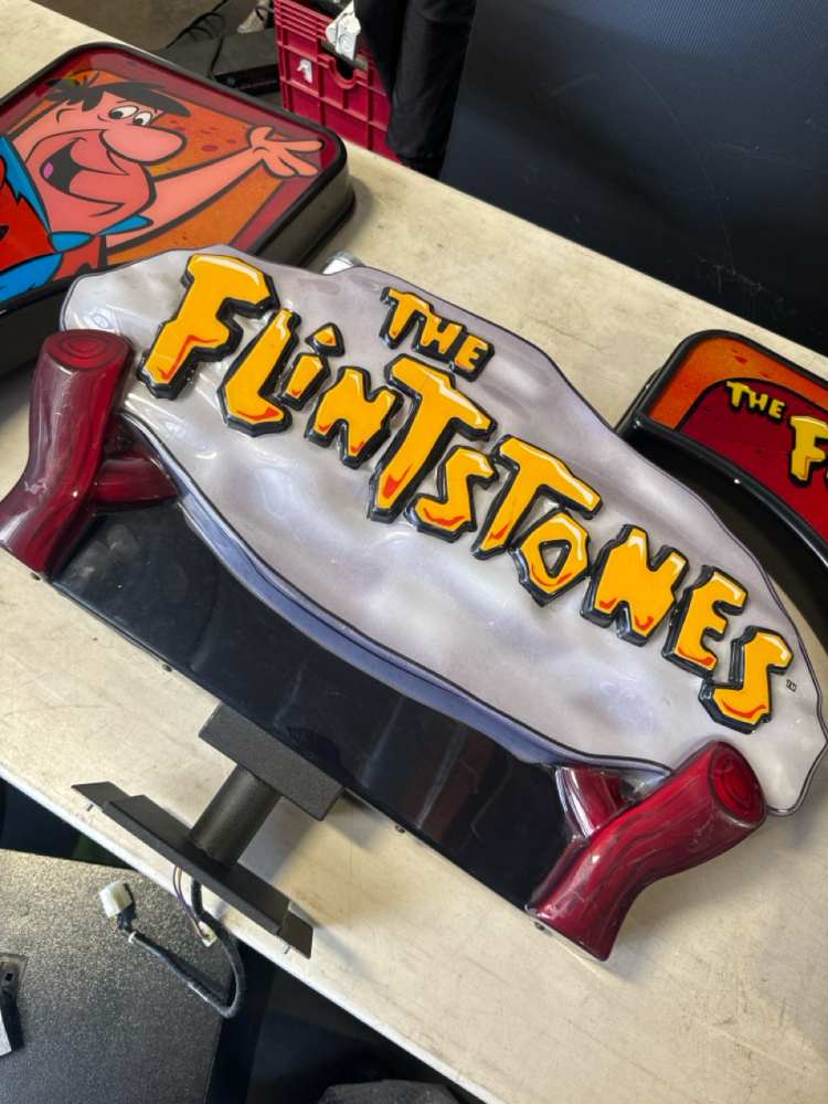 FLINTSTONES SLOT MACHINE TOPPER