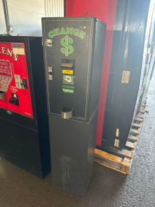 AC2001 UPRIGHT DOLLAR COIN CHANGER MACHINE AMERICAN CORP.