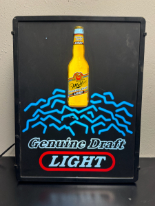 RETRO 1991 MILLER GENUINE DRAFT LIGHT ELECTRIC WALL HANGING BEER SIGN