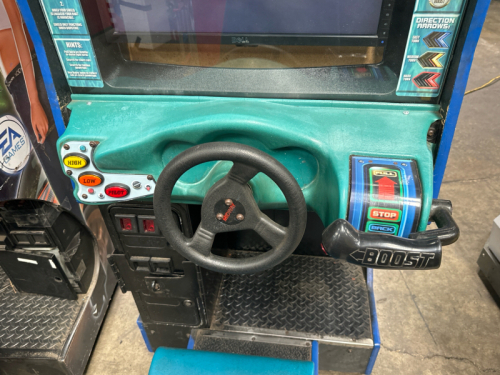 HYDRO THUNDER MIDWAY SITDOWN BOAT RACING ARCADE GAME