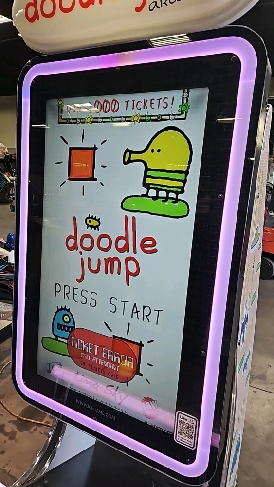 DOODLE JUMP VIDEO TICKET REDEMPTION GAME RAW THRILLS