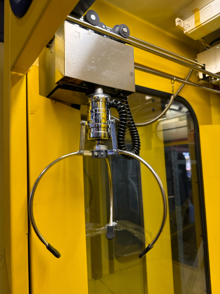 SMART CLEAN SWEEP PLUSH CLAW CRANE MACHINE YELLOW