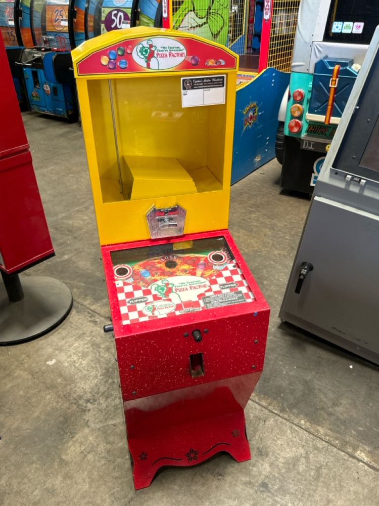 PIZZA FACTORY PINBALL CAPSULE DISPENSER GAME