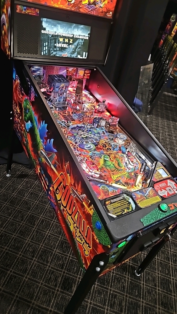GODZILLA PRO MODEL PINBALL MACHINE STERN INC SUPER HOT TITLE!!