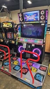 PUMP IT UP INFINITY 55" DANCE RHYTHM ARCADE GAME