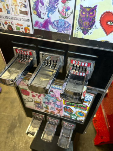 ALLSTAR 6 SELECT STICKER VENDING MACHINE