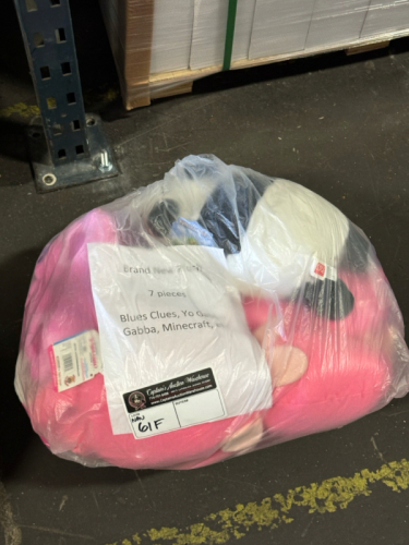 BRAND NEW PLUSH BLUES CLUES, YO GABBA GABBA, MINECRAFT, & MORE