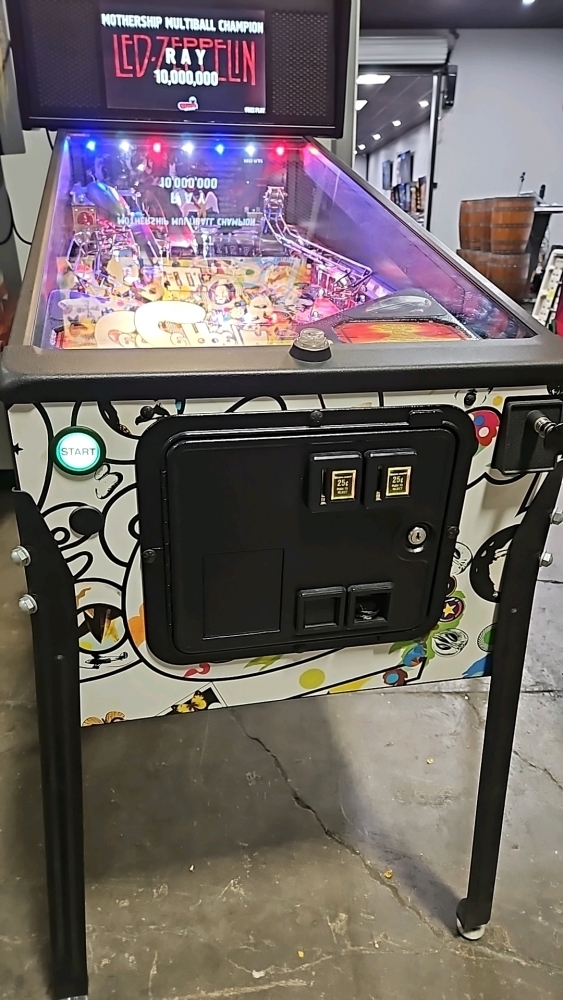 LED ZEPPELIN PRO MODEL PINBALL MACHINE STERN