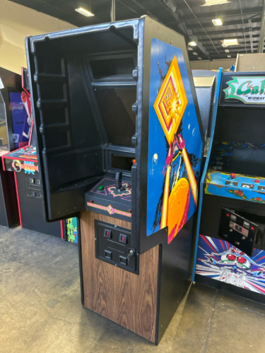 TUNNEL HUNT UPRIGHT ORIGINAL CAB ARCADE GAME CENTURI