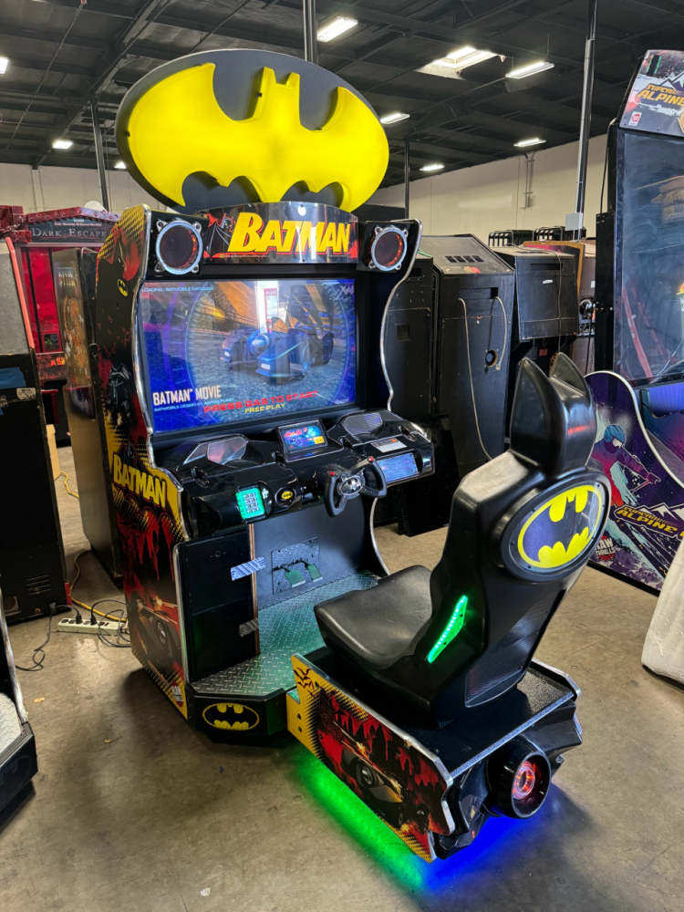 BATMAN SITDOWN DRIVING RACING ARCADE GAME RAW THRILLS #1