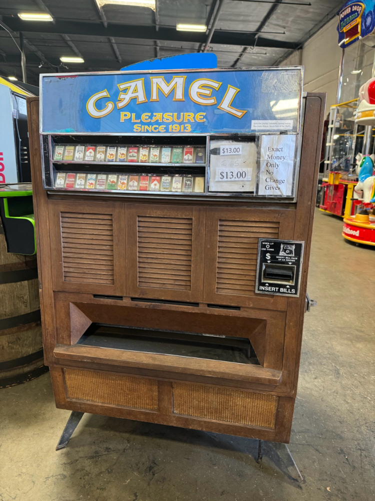 VINTAGE CAMEL CIGARETTE VENDING MACHINE