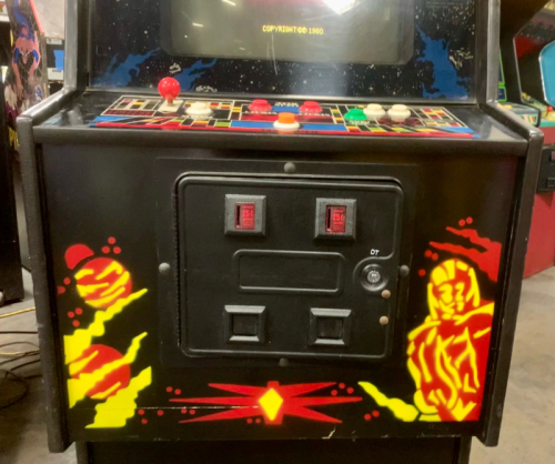 DEFENDER UPRIGHT ARCADE GAME WILLIAMS