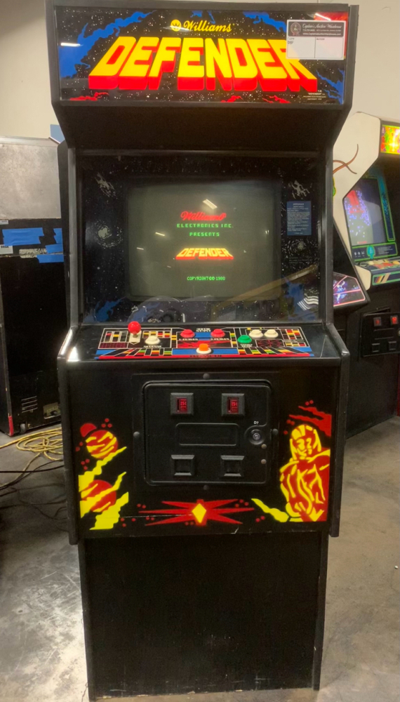 DEFENDER UPRIGHT ARCADE GAME WILLIAMS