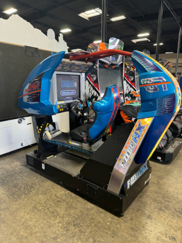 ファルコンサモナー F-ZERO AX MOTION SITDOWN SCI FI RACING ARCADE GAME SEGA TRI