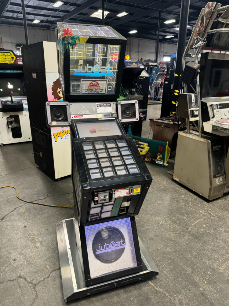 JUBEAT RHYTHM MUSIC ARCADE GAME KONAMI BEMANI