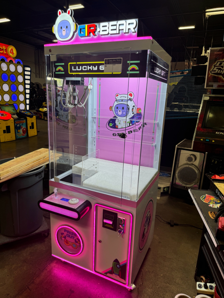 LUCKY GIR BEAR PINK PLUSH CLAW CRANE MACHINE