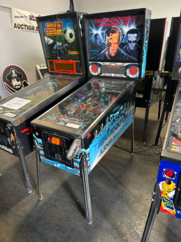 TERMINATOR 2 JUDGEMENT DAY PINBALL MACHINE WILLIAMS