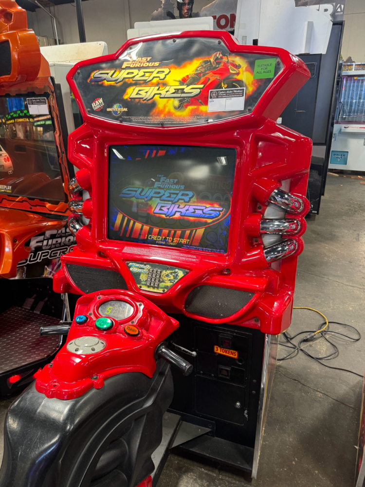 SUPER BIKES FAST & FURIOUS MOTORCYCLE ARCADE GAME RAW THRILLS