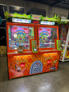 SPONGEBOB PINEAPPLE ARCADE COIN PUSHER TICKET REDEMPTION GAME