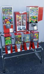 7 HEAD COMBO STICKER CANDY CAPSULE VENDING RACK