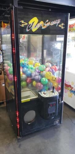 SMART CLEAN SWEEP PLUSH CLAW CRANE MACHINE