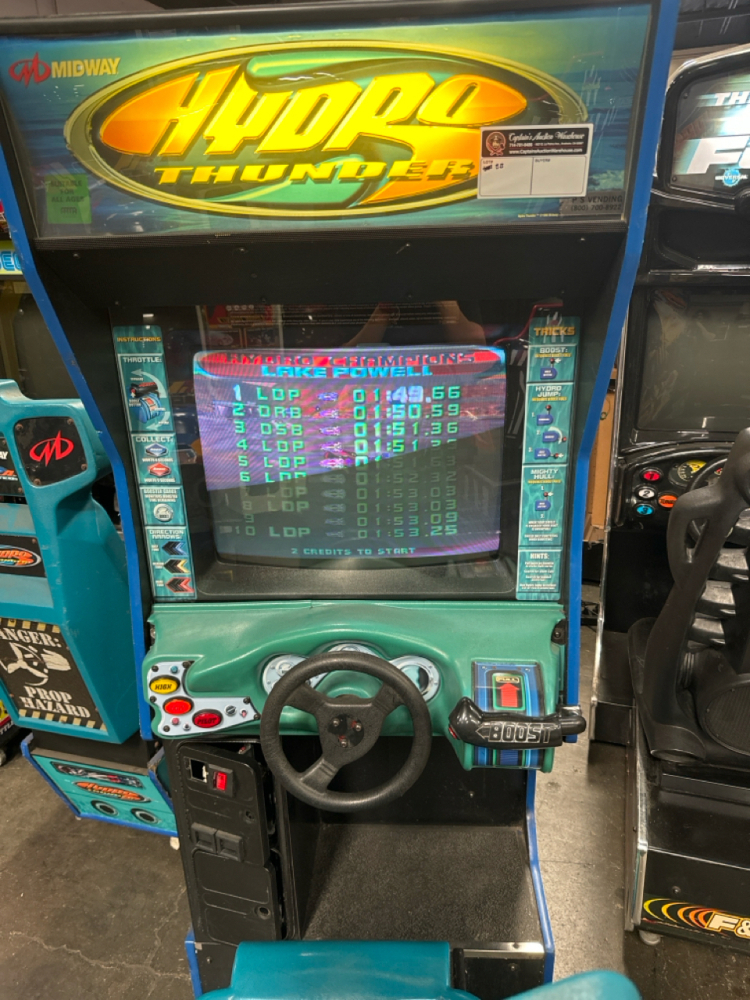 HYDRO THUNDER SITDOWN BOAT RACING ARCADE GAME
