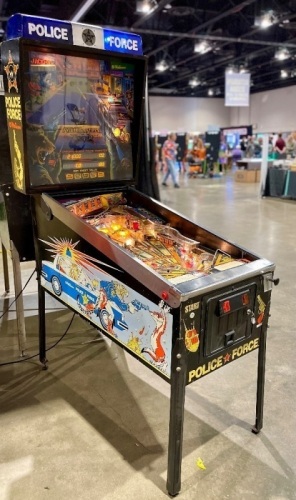 POLICE FORCE CLASSIC PINBALL MACHINE WILLIAMS 1989