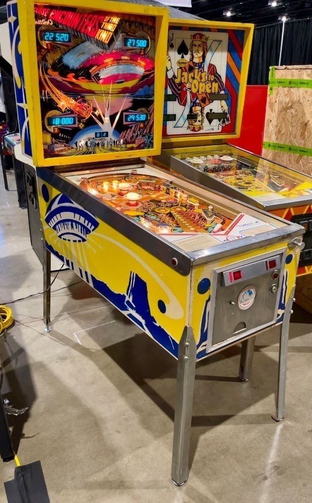 CLOSE ENCOUNTERS OF THE THIRD KIND CLASSIC PINBALL MACHINE GOTTLIEB