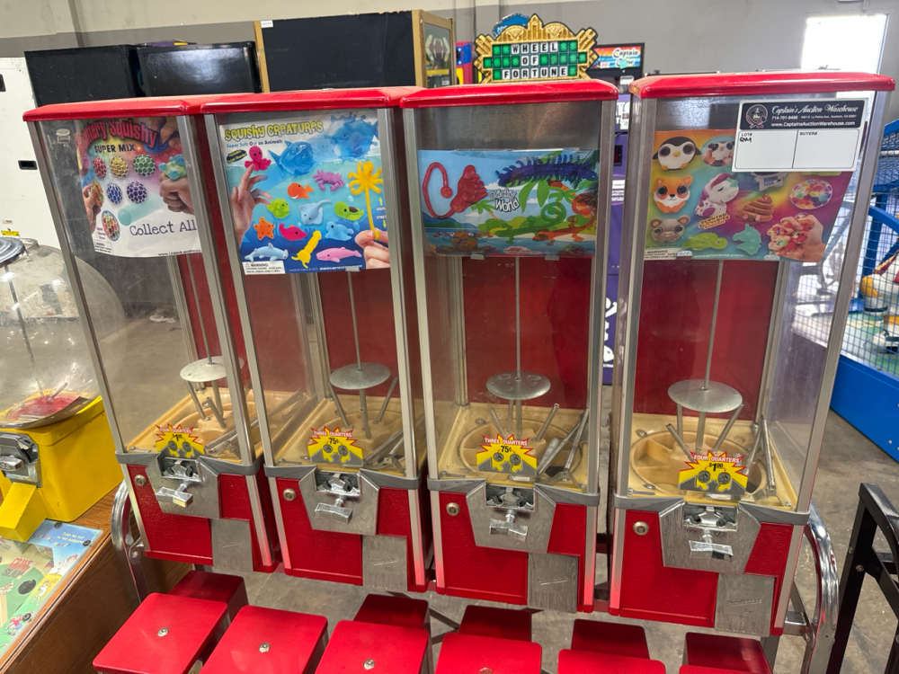 10 HEAD - 6 SMALL CAPSULE 4 LARGE CAPSULE VENDING RACK