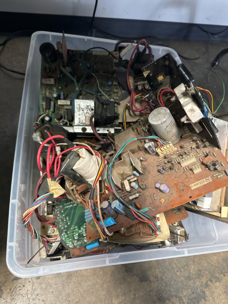 BOX LOT - MISC. MONITOR CHASSIS COMPONENTS PCB'S MISC