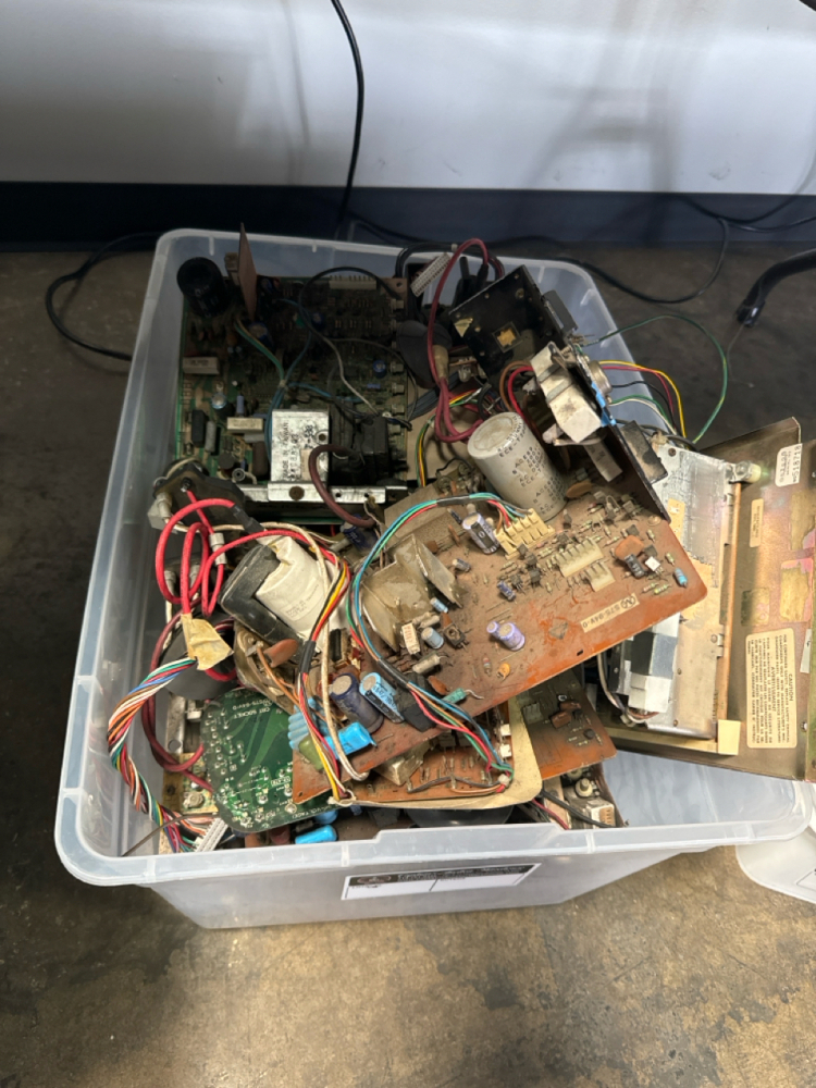 BOX LOT - MISC. MONITOR CHASSIS COMPONENTS PCB'S MISC