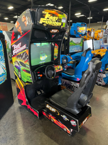 FAST AND FURIOUS SITDOWN RACING ARCADE GAME RAW THRILLS